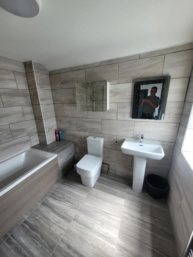 The Goldmine Rooms Hale  Bagian luar foto